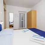 Mediterranes Nur 260 Meter Zum Mit Grill, Klima, Wifi Appartement