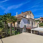 Mediterranes Nur 260 Meter Zum Mit Grill, Klima, Wifi Appartement *