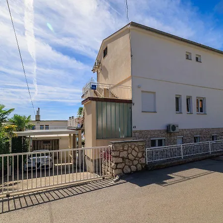Mediterranes Nur 260 Meter Zum Mit Grill, Klima, Wifi * Dramalj