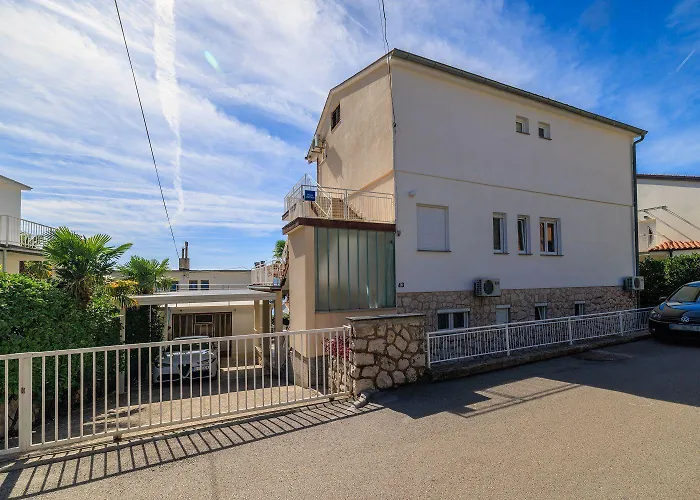 Mediterranes Nur 260 Meter Zum Mit Grill, Klima, Wifi * Dramalj