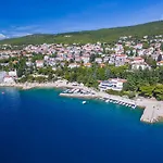 Mediterranes Nur 260 Meter Zum Mit Grill, Klima, Wifi