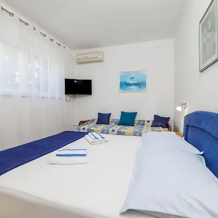 Mediterranes Nur 260 Meter Zum Mit Grill, Klima, Wifi *