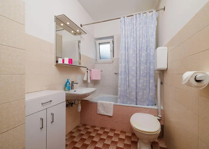 Mediterranes Nur 260 Meter Zum Mit Grill, Klima, Wifi *